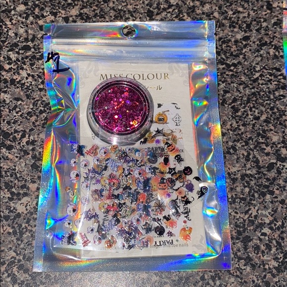 Halloween 🎃 Nail Decor.. Decals - Picture 1 of 2